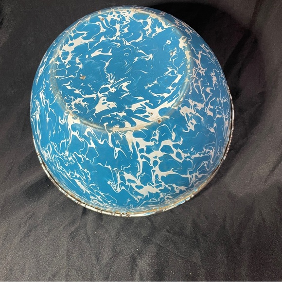 Vintage Blue and White Marbled Enamel Bowl - Picture 3 of 6